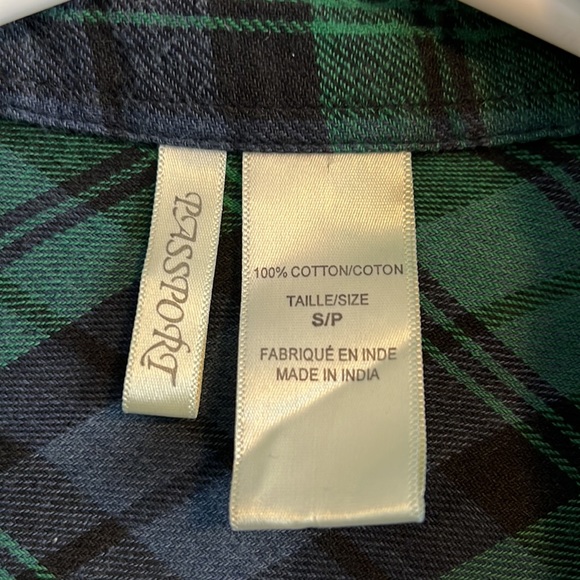 High Low Plaid Button Down (S) - Picture 3 of 5